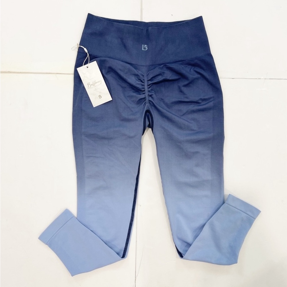 NWT BUFFBUNNY COLLECTION SYNERGY SEAMLESS LEGGING - RAINWATER BLUE OMBRE S
